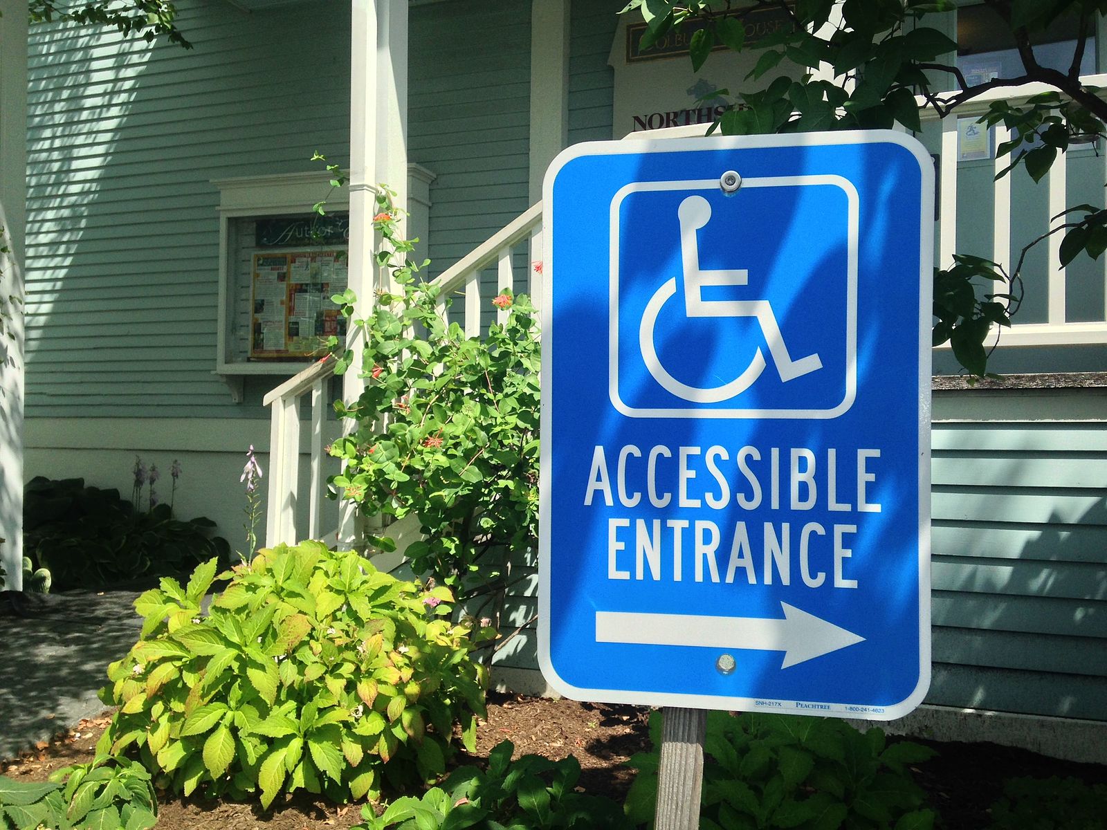 Wheelchair ramp sign