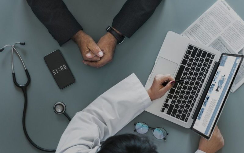 Patient and doctor having a conversation